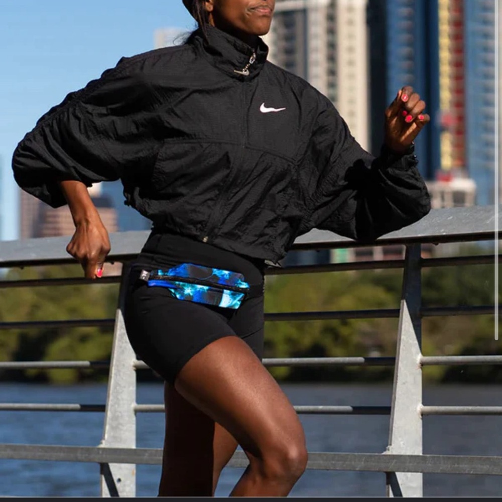 Nike swoosh cropped woven jacket